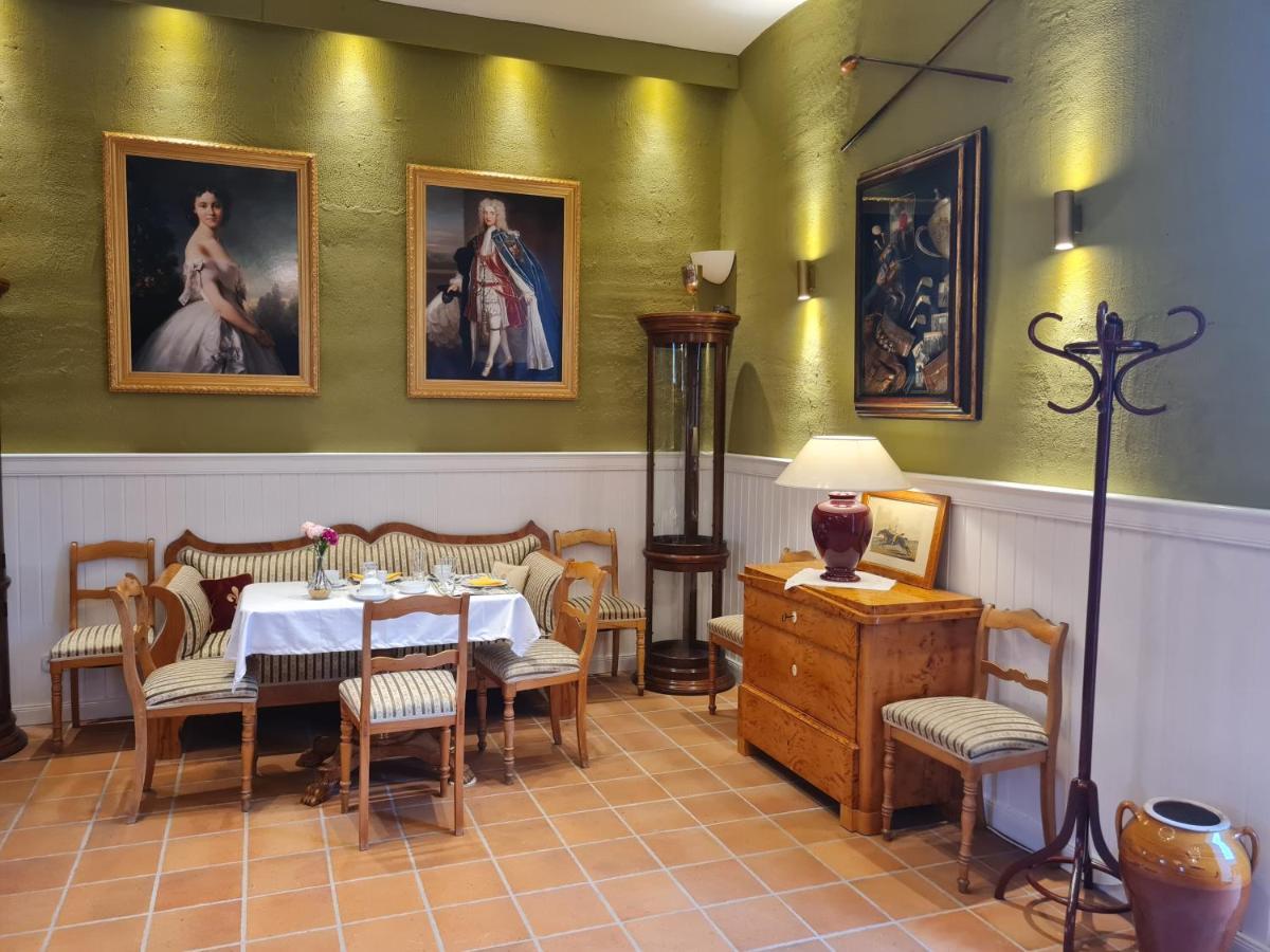 Kleeburg Hotel Ойскирхен Екстериор снимка