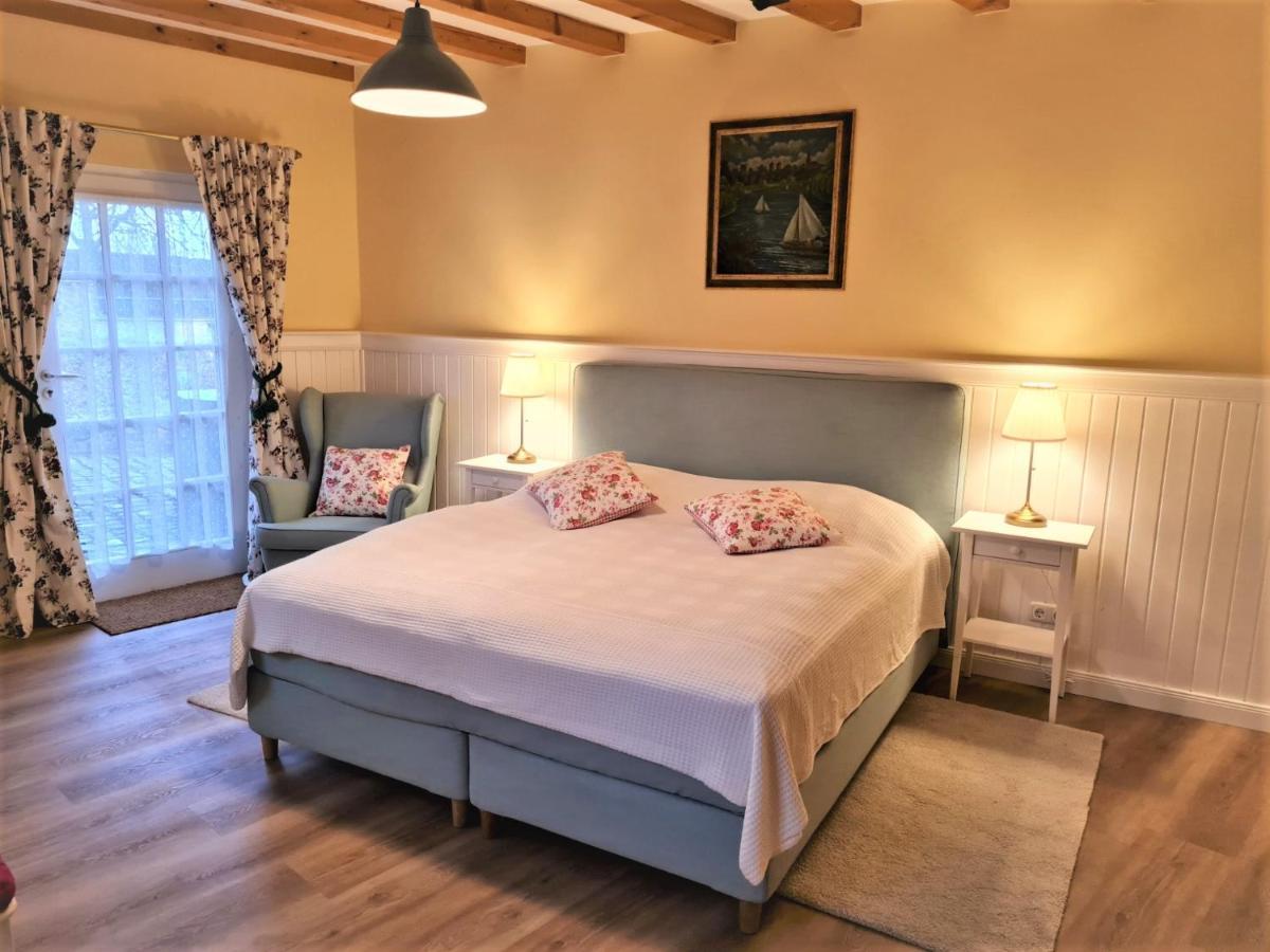 Kleeburg Hotel Ойскирхен Екстериор снимка